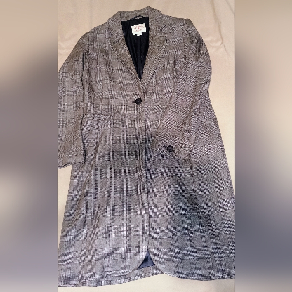 Brooks Brothers Red Fleece Women's Sz 10 Gray Lined Trenchcoat.